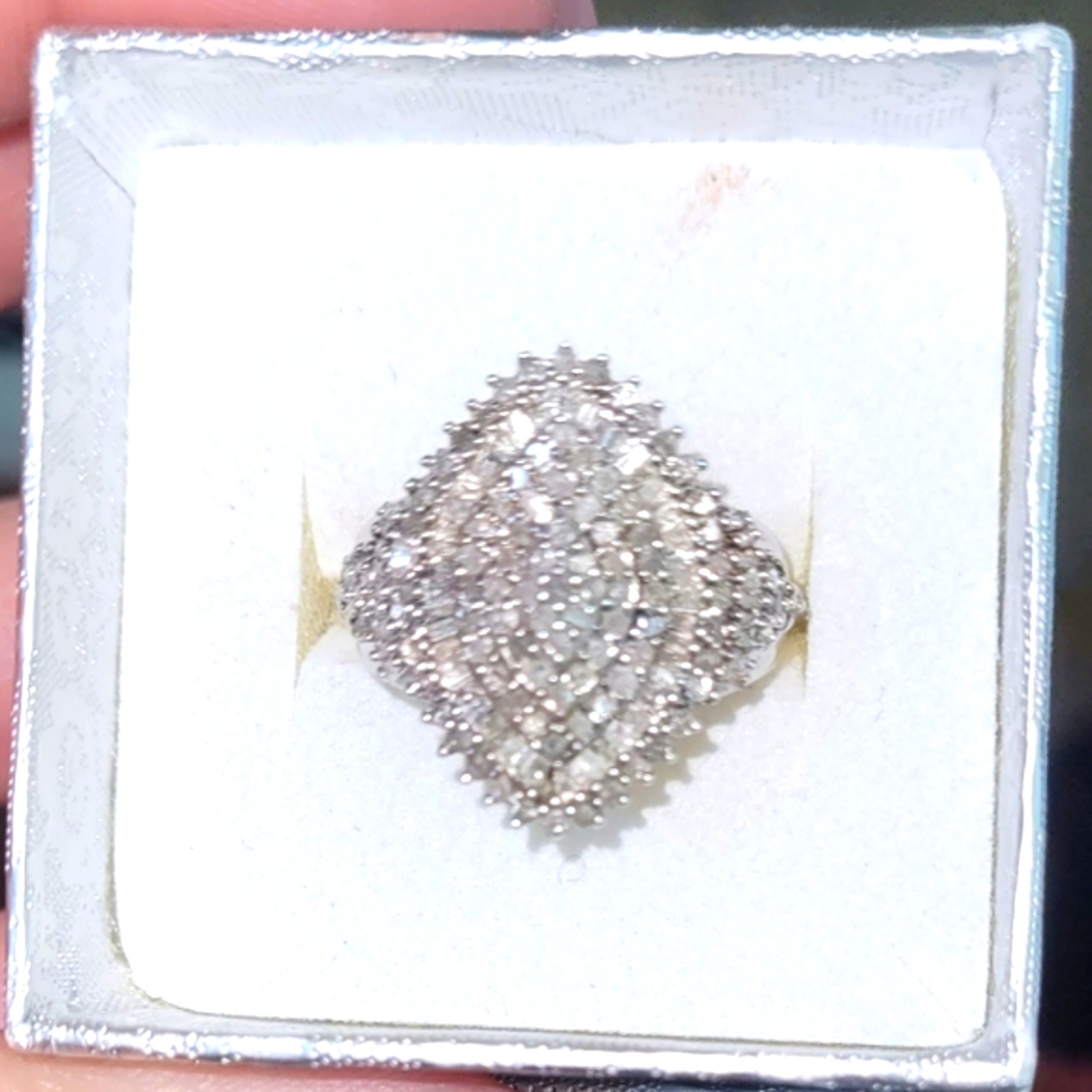Elegant .925 Diamond Cocktail Ring... Sz 6